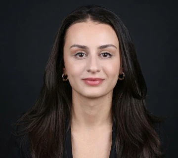 Deniz Simay Oral