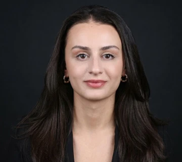 Deniz Simay Oral