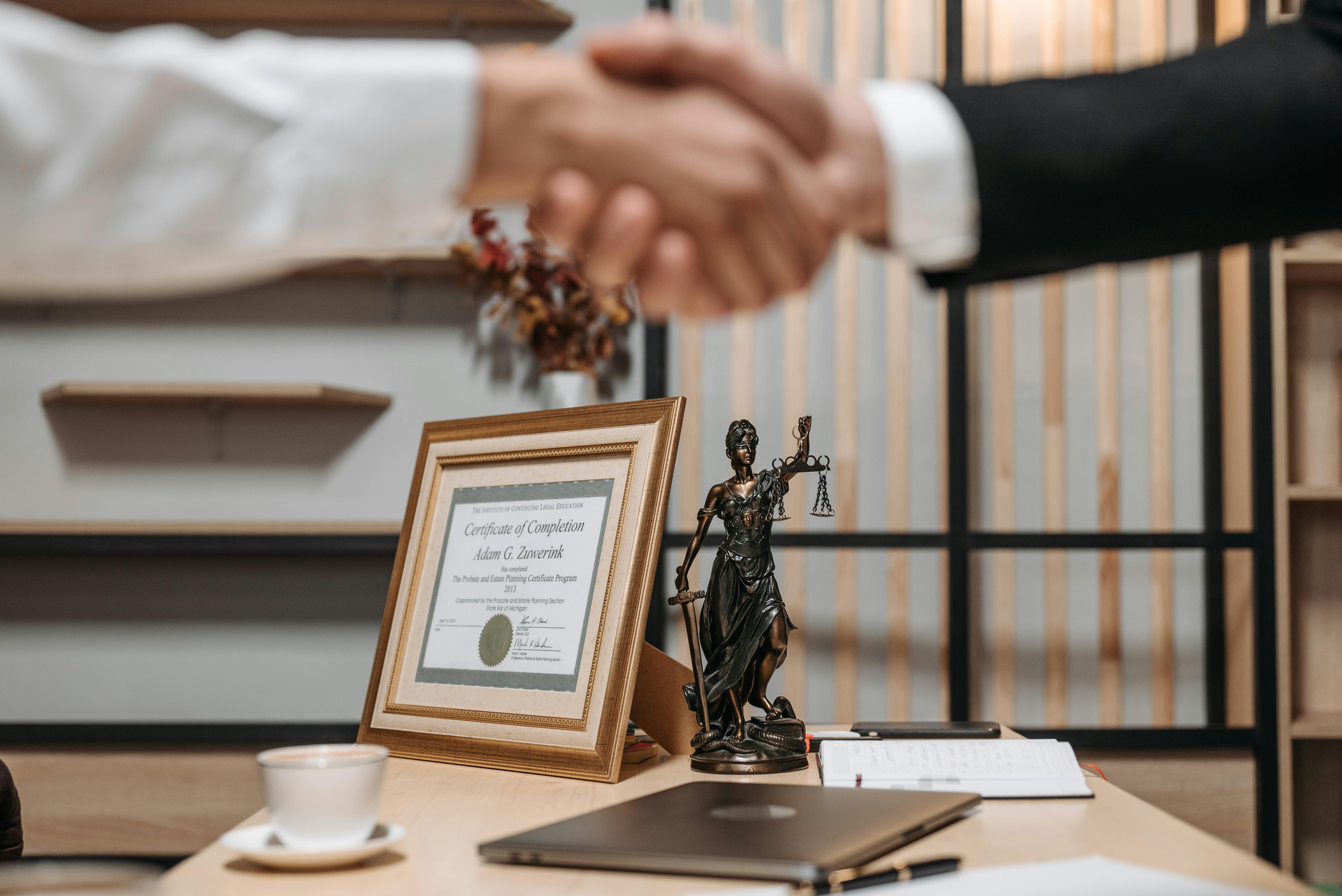 How to Choose the Right Legal Advisor for Your Immigration Needs 