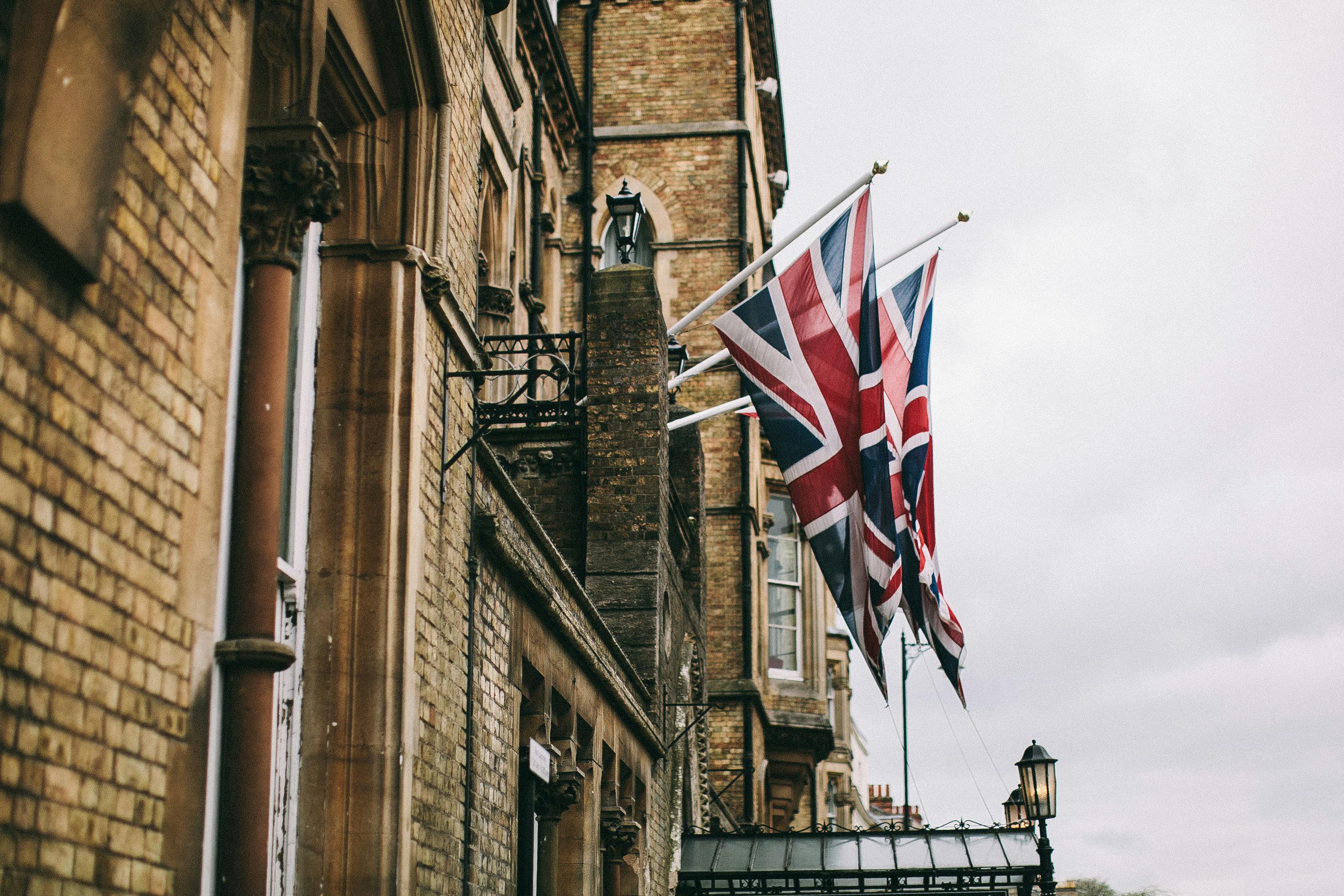 How Do I Apply for a Visa to Come to the UK?